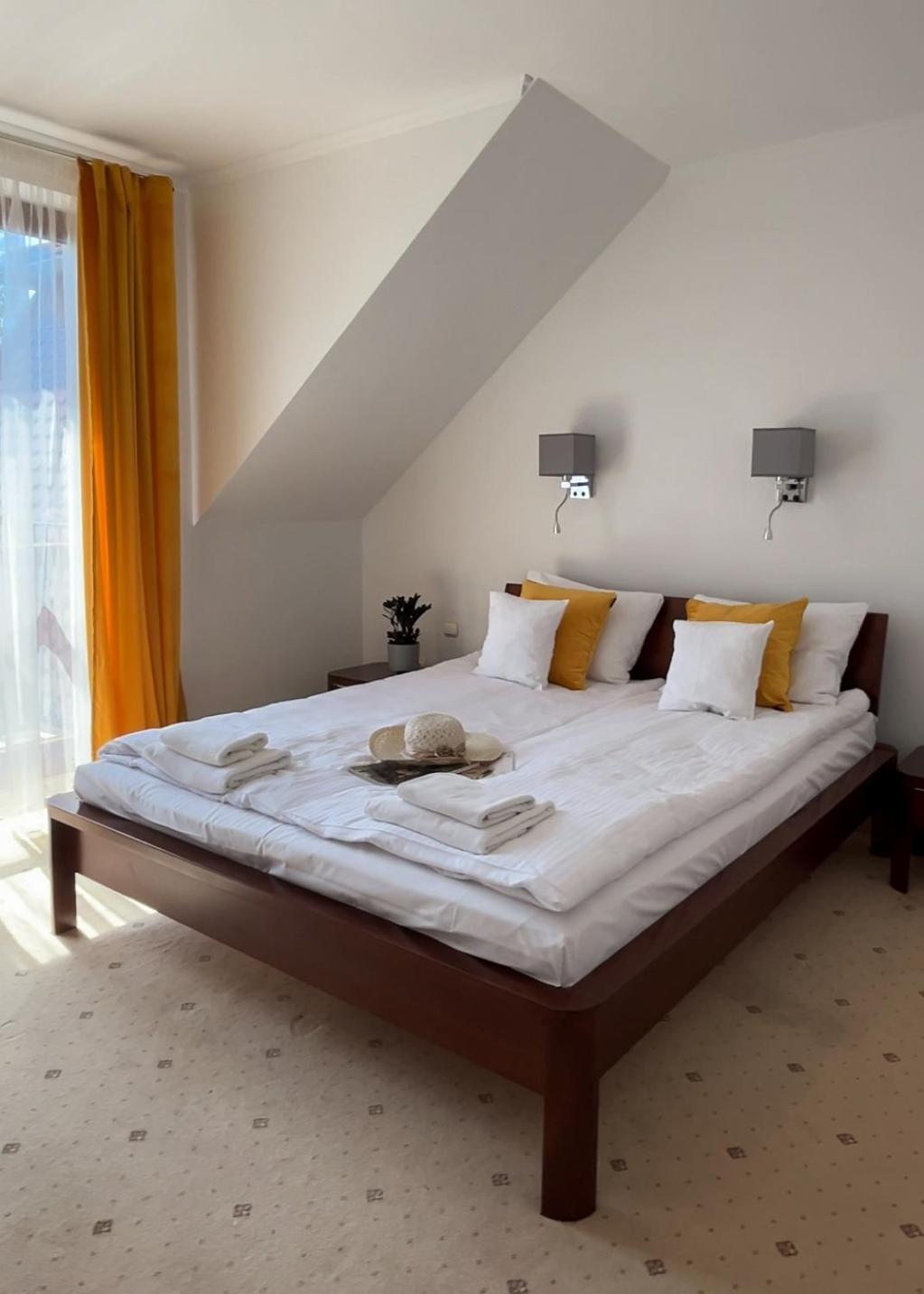 Villa Hoff Wellness & Spa Trzęsacz Buitenkant foto